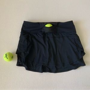 Athleta Tennis Skirt Black Size Medium